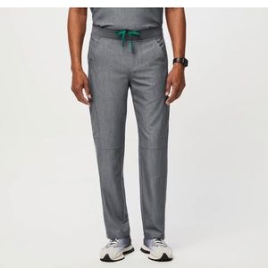 Axim™ Cargo Scrub Pants In Small Graphite (used)